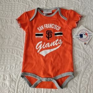 NWT MLB Genuine Merchandise San Francisco Giants Onesie